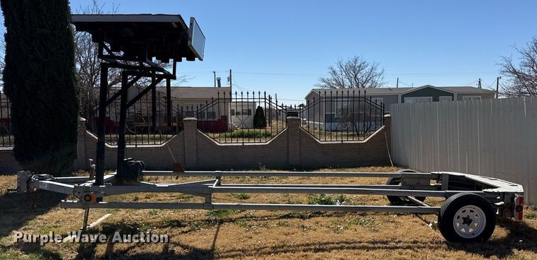 image for item ED5539 2014 Energy Absorption Systems VTQ-TL3 arrow board trailer 