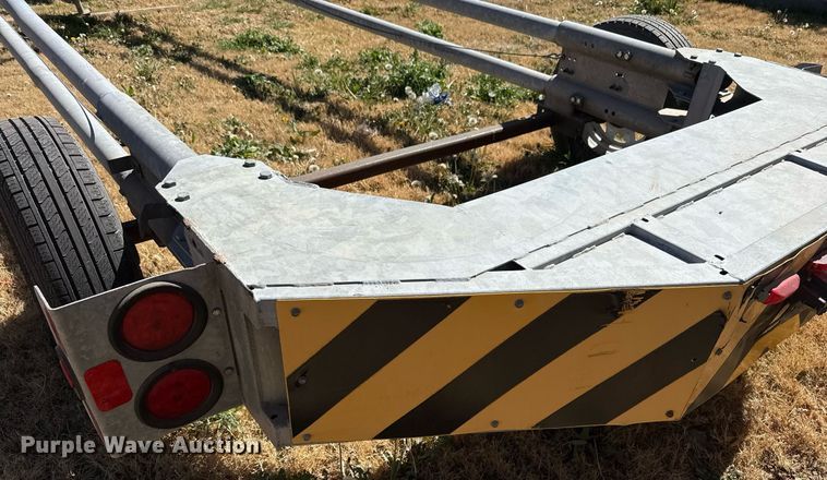 image for item ED5539 2014 Energy Absorption Systems VTQ-TL3 arrow board trailer 