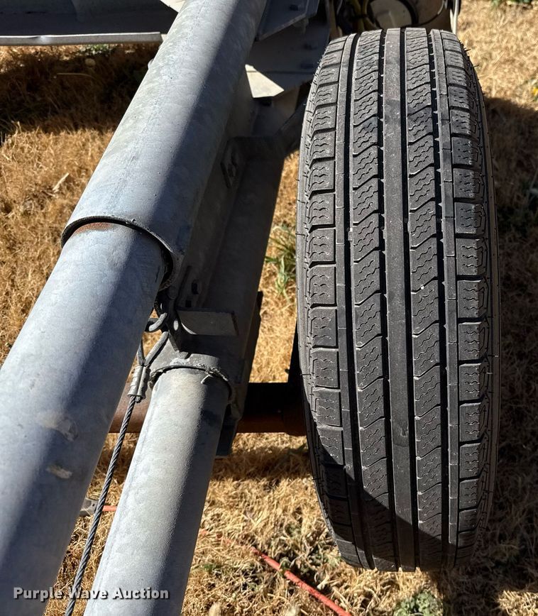 image for item ED5539 2014 Energy Absorption Systems VTQ-TL3 arrow board trailer 