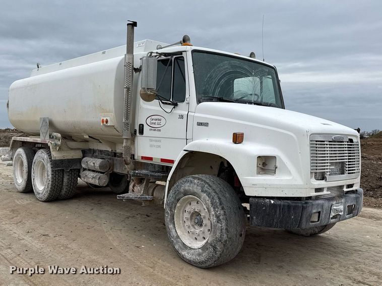 image for item ED5543 1999 Freightliner FL106 tank truck