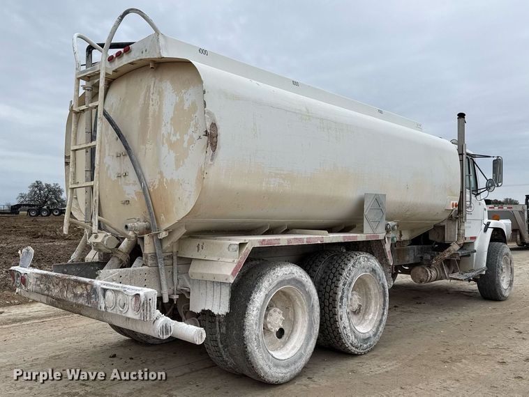 image for item ED5543 1999 Freightliner FL106 tank truck