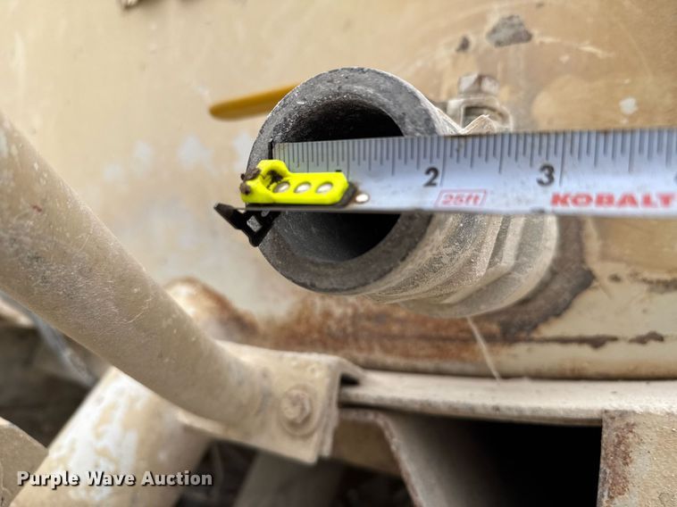 image for item ED5543 1999 Freightliner FL106 tank truck