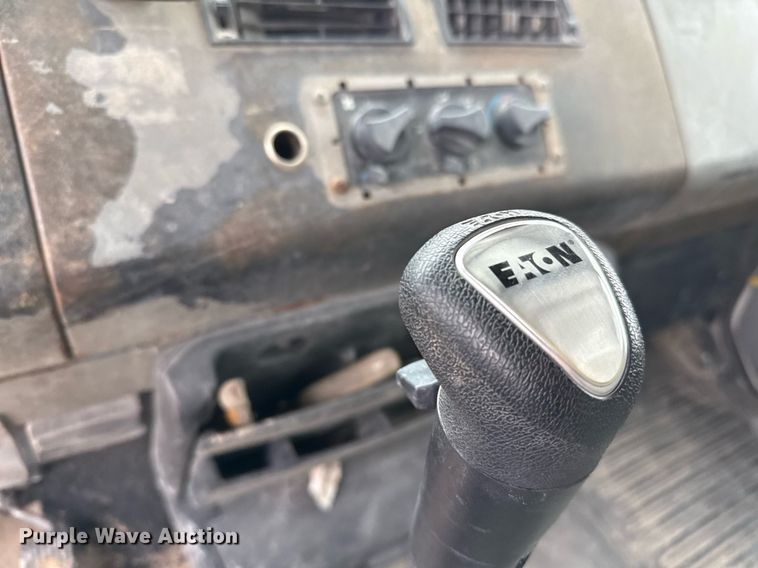 image for item ED5543 1999 Freightliner FL106 tank truck