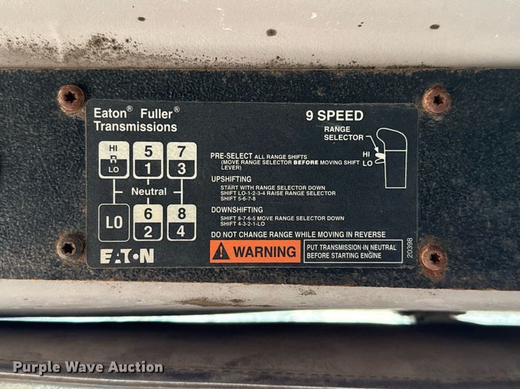 image for item ED5543 1999 Freightliner FL106 tank truck