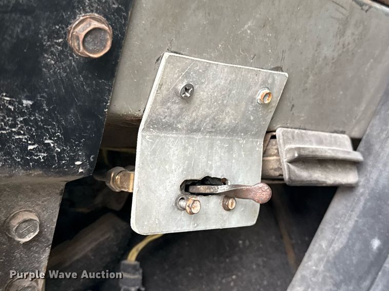 image for item ED5543 1999 Freightliner FL106 tank truck