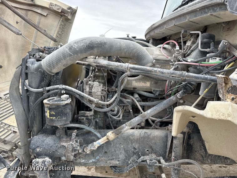 image for item ED5543 1999 Freightliner FL106 tank truck