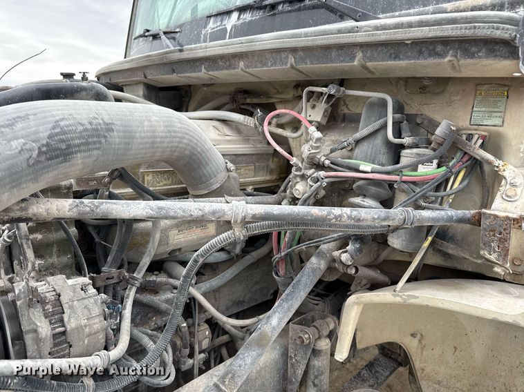 image for item ED5543 1999 Freightliner FL106 tank truck