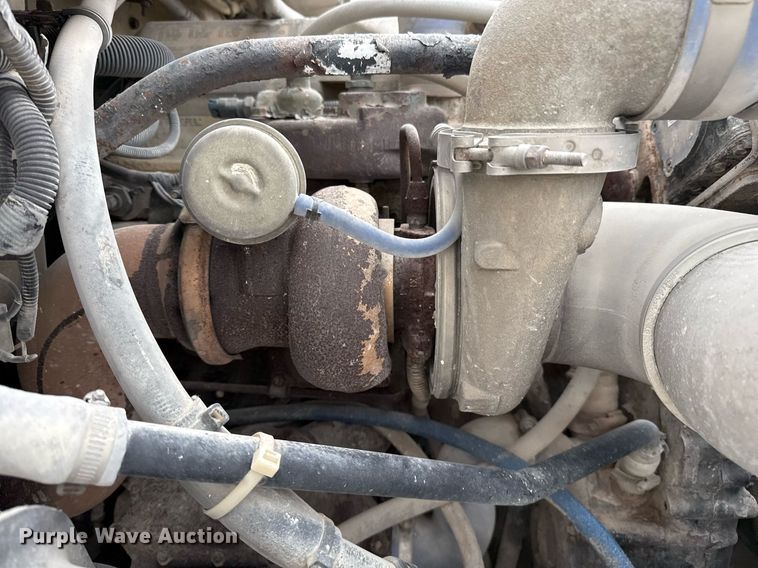 image for item ED5543 1999 Freightliner FL106 tank truck