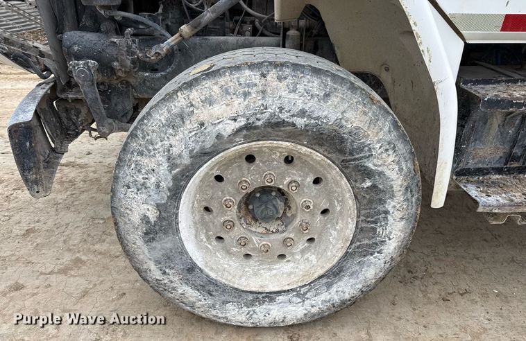 image for item ED5543 1999 Freightliner FL106 tank truck