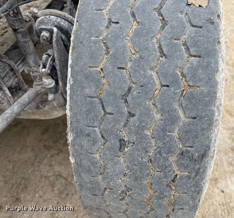 image for item ED5543 1999 Freightliner FL106 tank truck