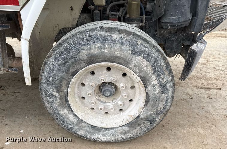 image for item ED5543 1999 Freightliner FL106 tank truck