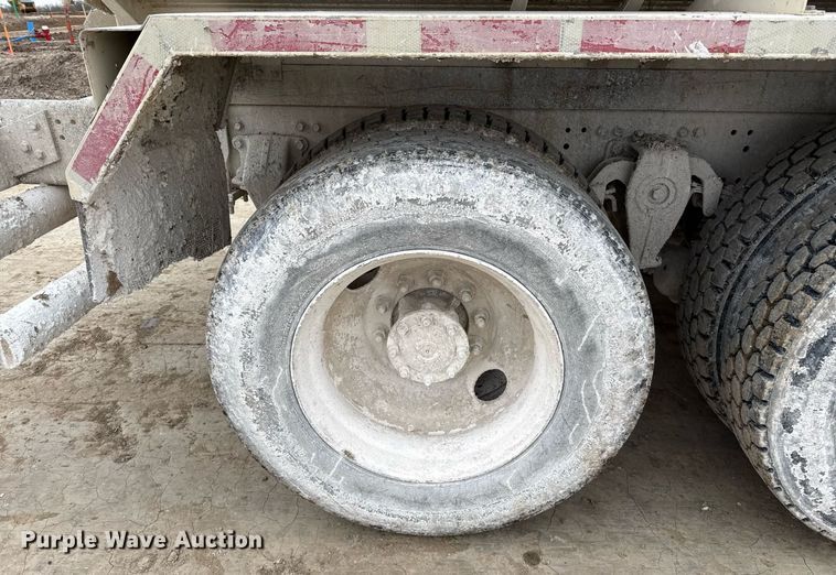 image for item ED5543 1999 Freightliner FL106 tank truck