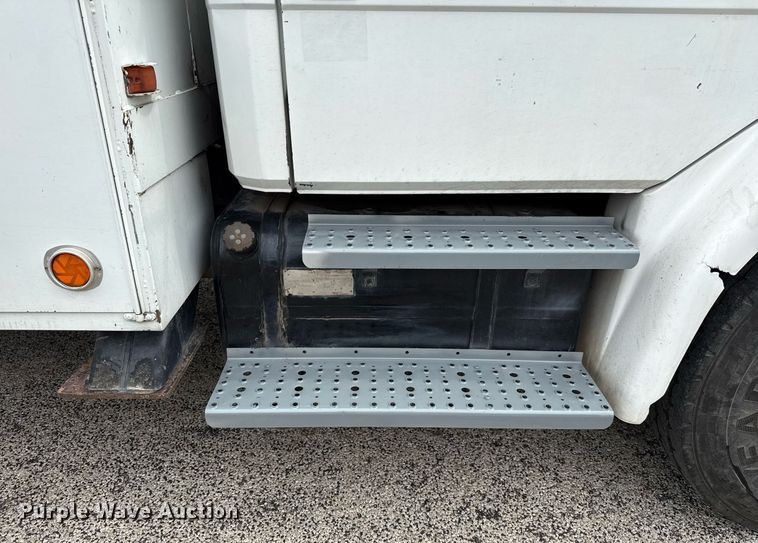 image for item ED5544 1999 Freightliner FL80 bucket truck