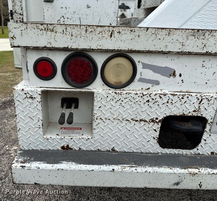 image for item ED5544 1999 Freightliner FL80 bucket truck