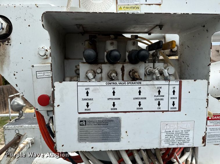 image for item ED5544 1999 Freightliner FL80 bucket truck