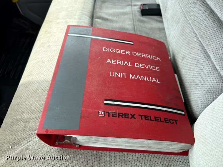 image for item ED5544 1999 Freightliner FL80 bucket truck