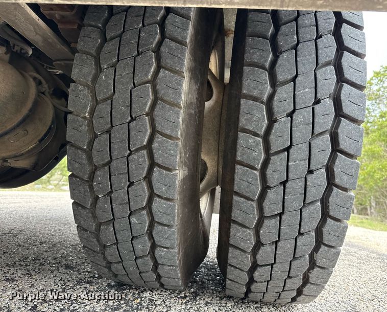 image for item ED5544 1999 Freightliner FL80 bucket truck