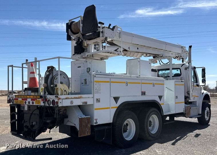 image for item ED5545 2016 Freightliner Business Class M2 digger derrick truck