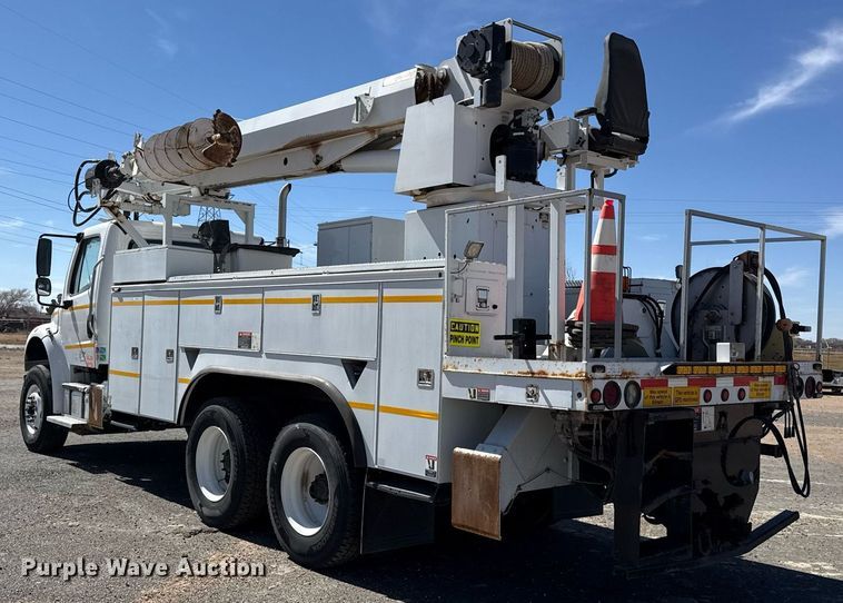 image for item ED5545 2016 Freightliner Business Class M2 digger derrick truck