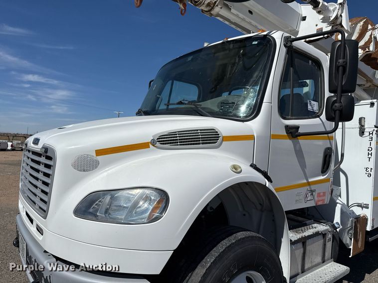 image for item ED5545 2016 Freightliner Business Class M2 digger derrick truck