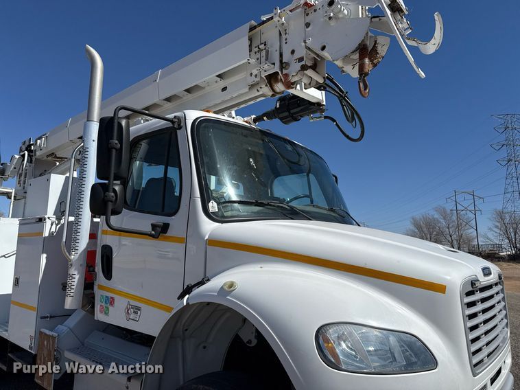 image for item ED5545 2016 Freightliner Business Class M2 digger derrick truck