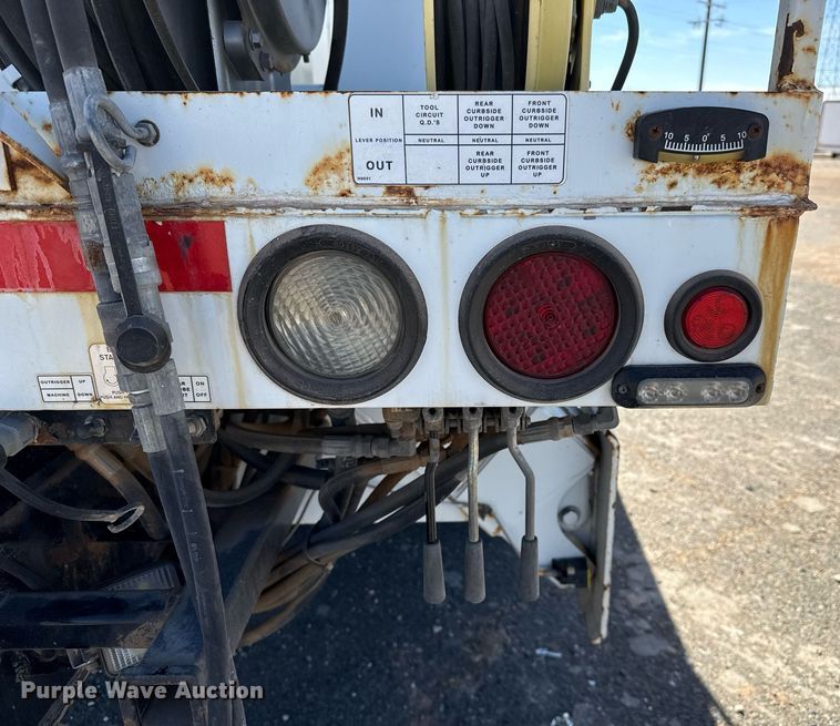 image for item ED5545 2016 Freightliner Business Class M2 digger derrick truck