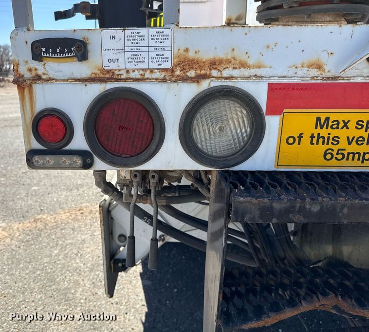 image for item ED5545 2016 Freightliner Business Class M2 digger derrick truck