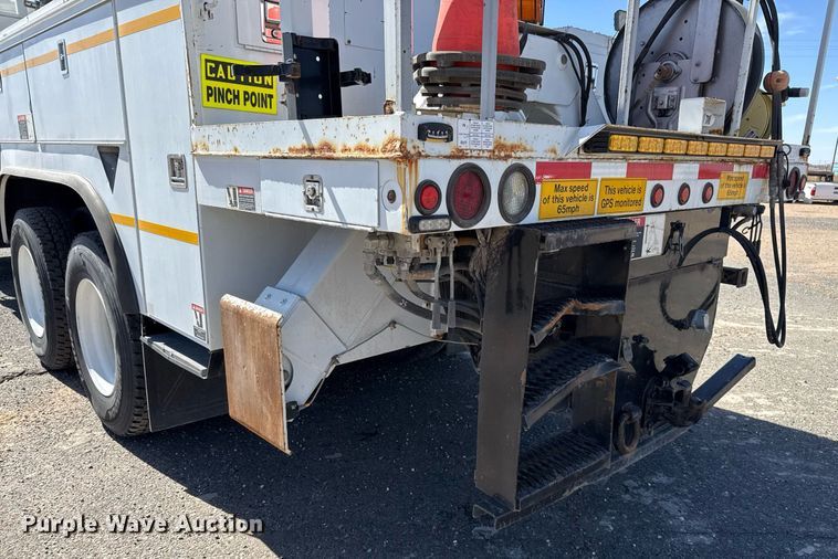 image for item ED5545 2016 Freightliner Business Class M2 digger derrick truck