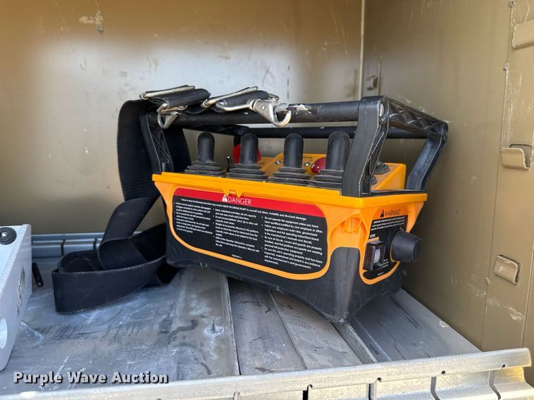 image for item ED5545 2016 Freightliner Business Class M2 digger derrick truck