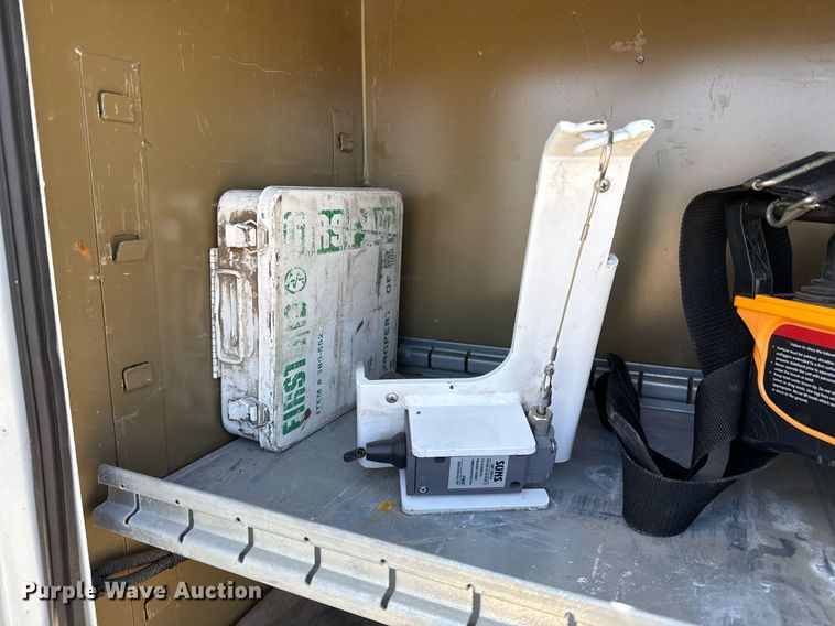 image for item ED5545 2016 Freightliner Business Class M2 digger derrick truck