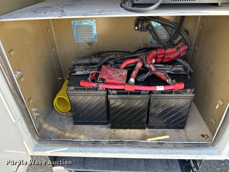 image for item ED5545 2016 Freightliner Business Class M2 digger derrick truck