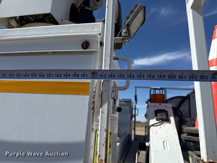 image for item ED5545 2016 Freightliner Business Class M2 digger derrick truck