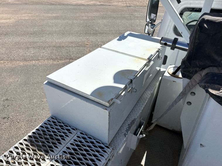 image for item ED5545 2016 Freightliner Business Class M2 digger derrick truck