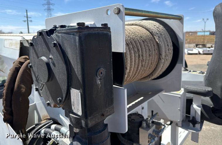 image for item ED5545 2016 Freightliner Business Class M2 digger derrick truck