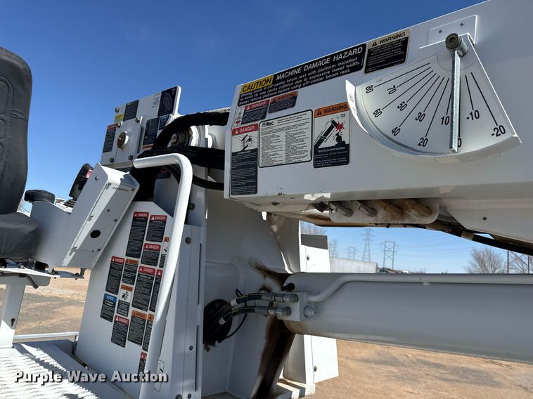 image for item ED5545 2016 Freightliner Business Class M2 digger derrick truck