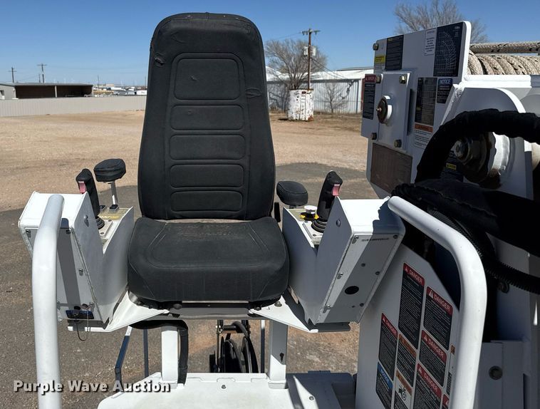 image for item ED5545 2016 Freightliner Business Class M2 digger derrick truck