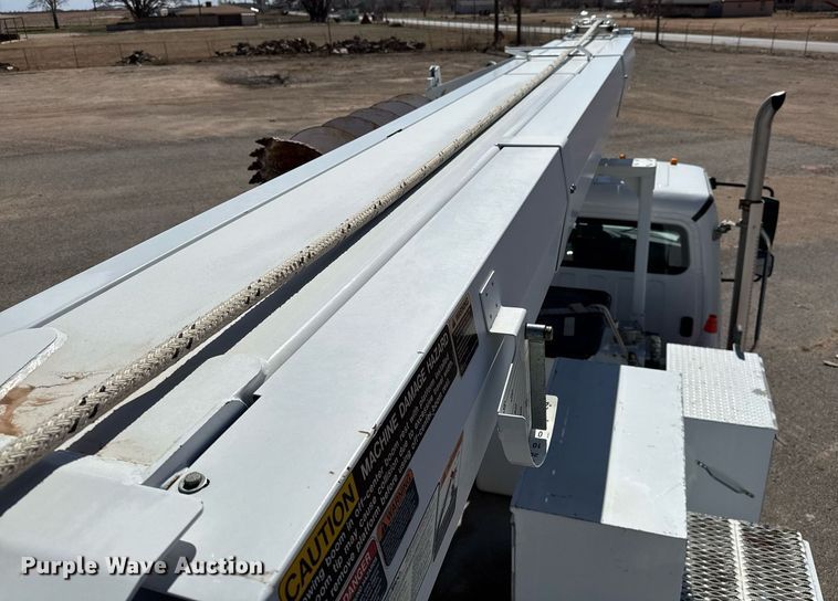 image for item ED5545 2016 Freightliner Business Class M2 digger derrick truck