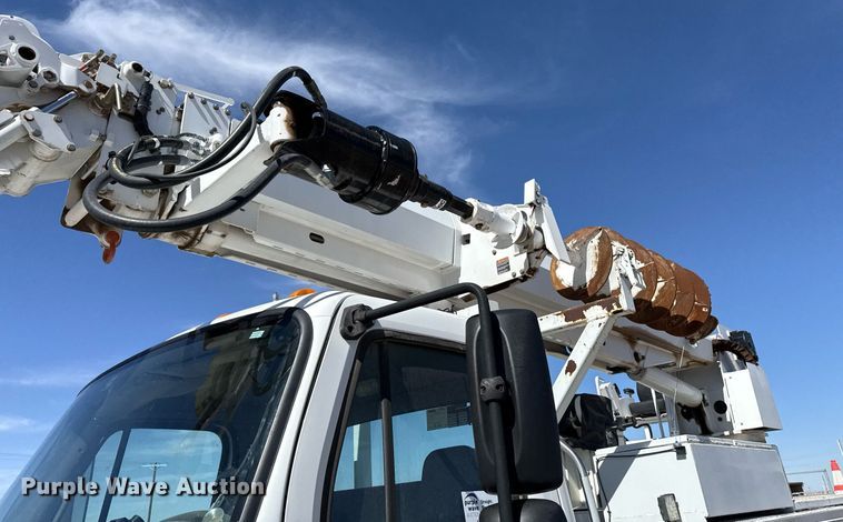 image for item ED5545 2016 Freightliner Business Class M2 digger derrick truck