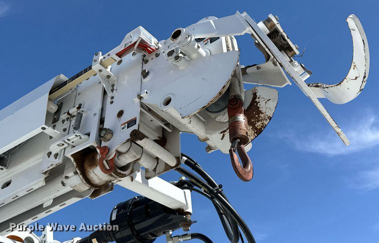 image for item ED5545 2016 Freightliner Business Class M2 digger derrick truck