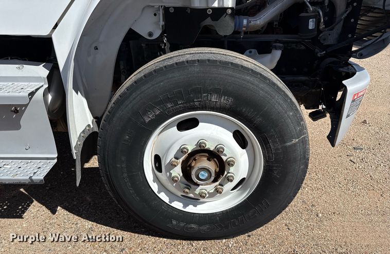 image for item ED5545 2016 Freightliner Business Class M2 digger derrick truck