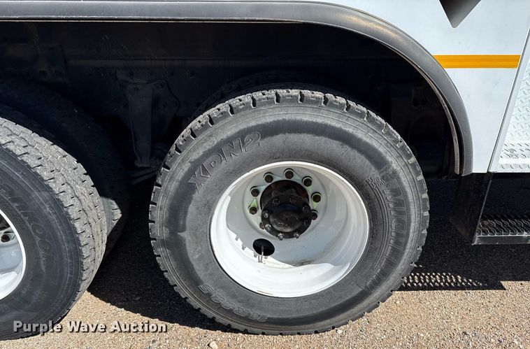 image for item ED5545 2016 Freightliner Business Class M2 digger derrick truck