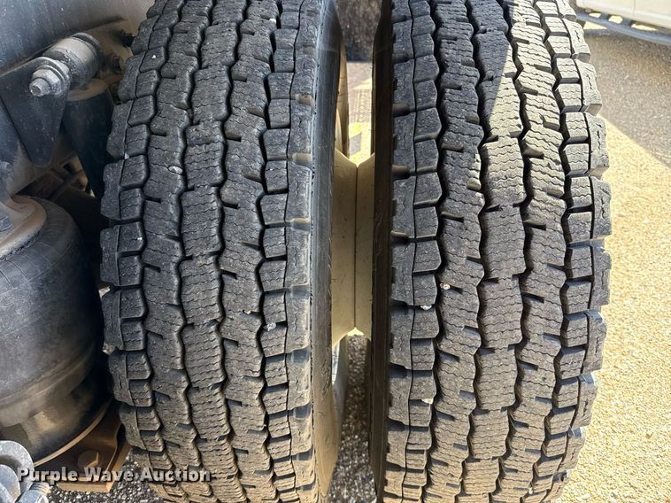 image for item ED5545 2016 Freightliner Business Class M2 digger derrick truck