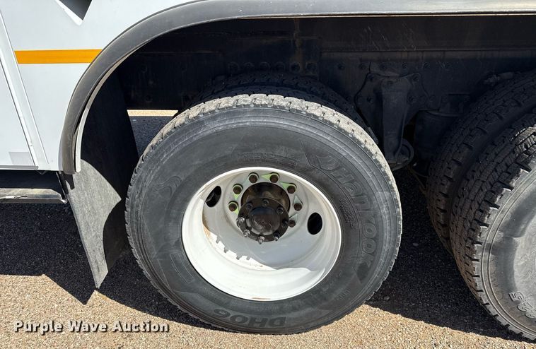 image for item ED5545 2016 Freightliner Business Class M2 digger derrick truck