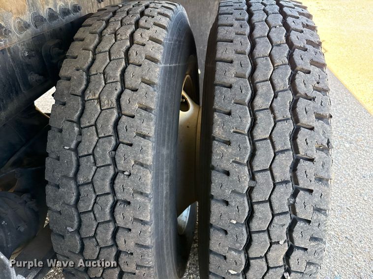 image for item ED5545 2016 Freightliner Business Class M2 digger derrick truck