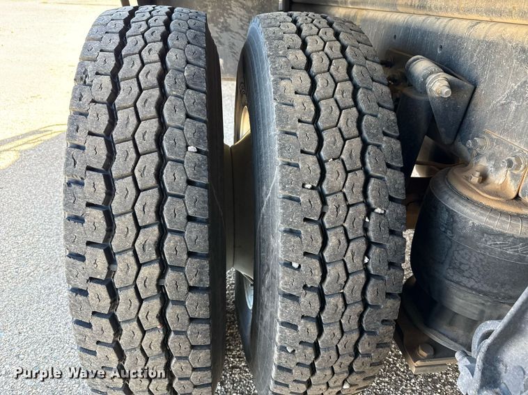 image for item ED5545 2016 Freightliner Business Class M2 digger derrick truck