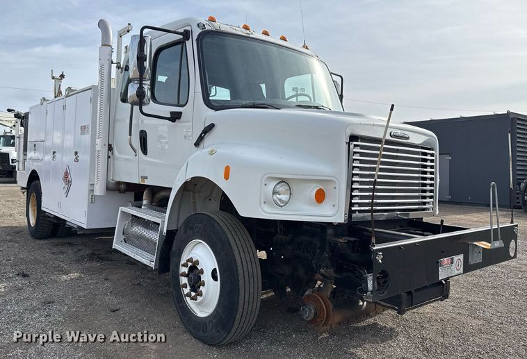 image for item EG2443 2010 Freightliner Business Class M2 Ext. Cab utility / service truck