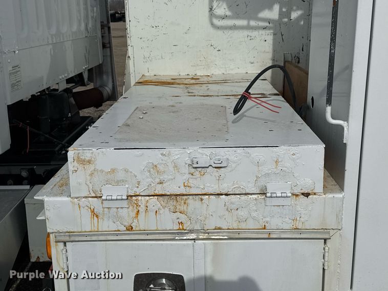 image for item EG2443 2010 Freightliner Business Class M2 Ext. Cab utility / service truck