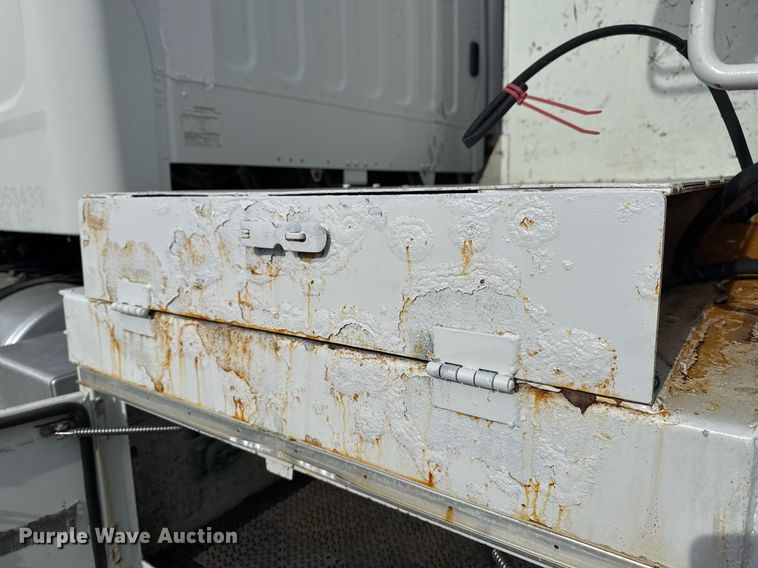 image for item EG2443 2010 Freightliner Business Class M2 Ext. Cab utility / service truck