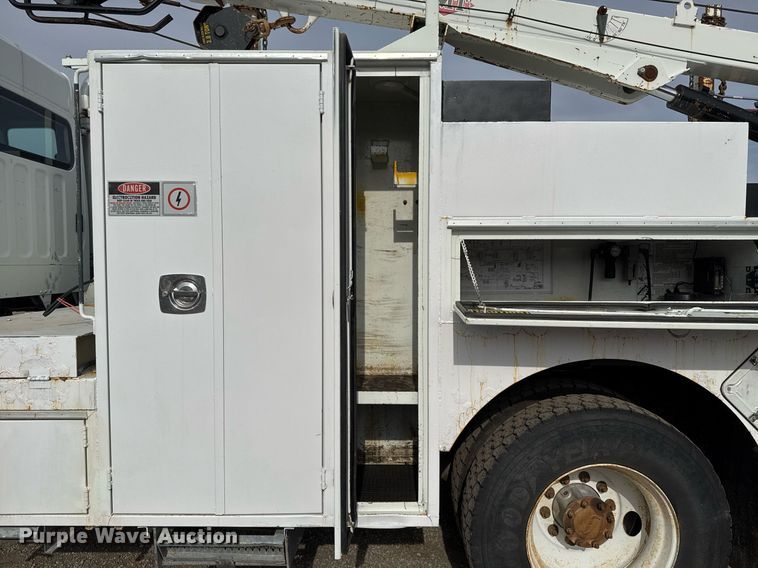 image for item EG2443 2010 Freightliner Business Class M2 Ext. Cab utility / service truck