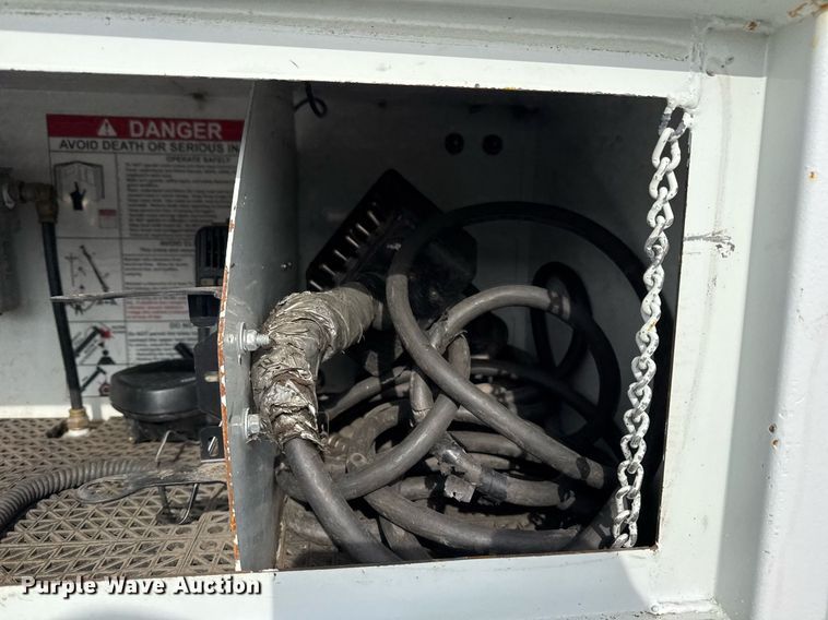 image for item EG2443 2010 Freightliner Business Class M2 Ext. Cab utility / service truck